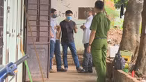 Phát hiện mẹ tử vong, con nguy kịch trong phòng trọ
