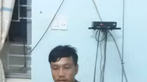 Mâu thuẫn với vợ, cha ruột nhẫn tâm dìm chết con trai 1 tuổi