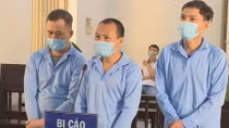 Ba đối tượng trộm gần 400 chiếc điện thoại di động lĩnh 43 năm tù