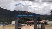 Tạm đình chỉ Hiệu trưởng tự ý chia tiền hỗ trợ học sinh nghèo