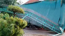 Mưa lớn kèm lốc xoáy gây thiệt hại nặng tại Đắk Lắk