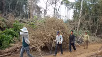 Tranh cãi trên bàn nhậu, chém bạn tử vong