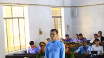 Rủ gái bán dâm vào nhà nghỉ quan hệ rồi giết, cướp tài sản