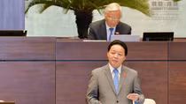 Bộ trưởng Trần Hồng Hà: "Biển miền Trung đã an toàn"