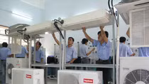 Ô tô con bắt buộc phải dán nhãn năng lượng từ 2018
