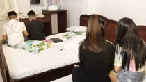 Hai cặp đôi rủ nhau vào nhà trọ sử dụng ma túy