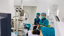 Cứu sống cụ bà 81 tuổi bị suy đa cơ quan do nhiễm trùng đường mật