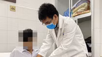Cứu sống bàn tay bị dập nát do sử dụng pháo tự chế