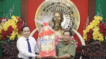 Chủ tịch Uỷ ban Trung ương Mặt trận Tổ quốc Việt Nam chúc Tết Công an TP Cần Thơ 