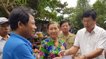 Cà Mau hỗ trợ các hộ dân bị thiệt hại do thiên tai gây ra