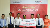 Nông dân nuôi tôm ở Cà Mau trúng Vietlott trên 44 tỷ đồng