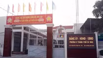 Cách chức Phó Chủ tịch phường “gợi ý” ủng hộ tiền cho đội bóng đá