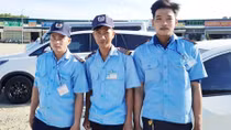 Khen thưởng 3 nhân viên bảo vệ cứu tài sản khỏi xe bị cháy