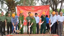 Công an TP Cần Thơ xây dựng cầu giao thông nông thôn