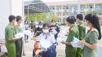 Bữa cơm miễn phí chung tay tiếp sức mùa thi