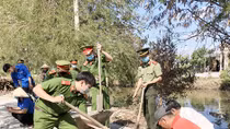 Tuổi trẻ Công an thị xã Giá Rai tình nguyện vì cộng đồng
