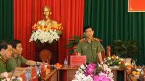 Thứ trưởng Nguyễn Văn Sơn kiểm tra công tác tại Trại giam Định Thành 