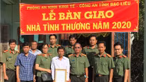 Công an tỉnh Bạc Liêu tặng nhà tình thương cho hộ nghèo