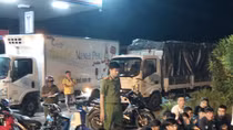 Tạm giữ nhiều thanh niên tụ tập đua xe, cổ vũ đua xe trái phép