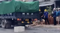 Hai phụ nữ tử vong thương tâm dưới gầm xe tải