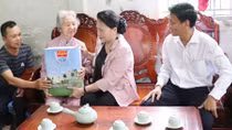 Chủ tịch Quốc hội làm việc tại tỉnh Sóc Trăng