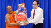 Đồng chí Trần Thanh Mẫn chúc Tết cổ truyền đồng bào Khmer Sóc Trăng