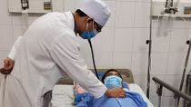 Suýt mất mạng do bị cua bể cắp 