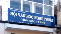 Cho thôi việc Phó Chủ tịch Hội Văn học nghệ thuật tỉnh Sóc Trăng