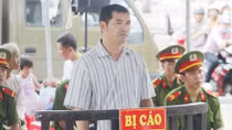 Tạm giữ 2 đối tượng về hành vi sử dụng giấy tờ giả