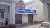 Cán bộ đăng ký đất đai bị bắt quả tang vòi 3 triệu đồng của người dân