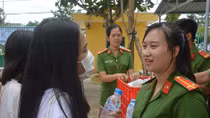 Những phần cơm ấm lòng sĩ tử mùa thi 2019