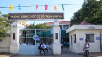 Chồng thay vợ xin lỗi vụ xúc phạm giáo viên vì cái quần short của con 