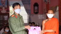 Tuyên truyền phòng, chống COVID-19 tại các chùa Phật giáo Nam tông Khmer 