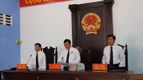 Trả hồ sơ vụ 2 cán bộ QLTT Sóc Trăng lợi dụng chức vụ, quyền hạn khi thi hành công vụ