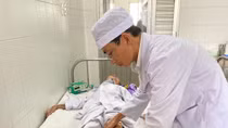 Cứu sống cụ bà 104 tuổi bị tắc mạch chi cấp 