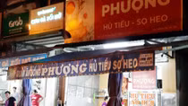 Khởi tố nguyên Xã đội trưởng đập vỡ kính xe biển xanh