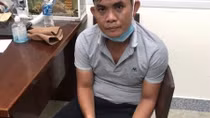Truy đuổi ôtô vượt chốt kiểm soát dịch và phát hiện ma túy