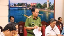 Danh tính các nạn nhân trong vụ xe khách đối đầu xe tải