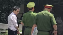 Đâm bạn cai nghiện, lãnh 10 năm tù