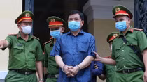 Ông Đinh La Thăng: “Cáo trạng sai sự thật, quy chụp?”.
