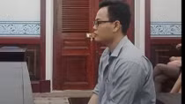 Vợ chồng giành quyền nuôi con, người thân thiêt mạng