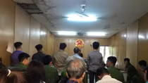 Lười làm, ham chơi, nhóm dối tượng rủ nhau đi cướp giật điện thoại