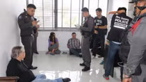 Phát hiện xác người trong tủ đông khi đột kích hang ổ ma túy