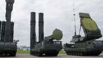 Máy bay Mỹ ở Syria bị hệ thống S-300V4 của Nga theo sát
