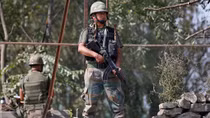 Ấn Độ-Pakistan đấu pháo dữ dội ở thung lũng Kashmir dọc biên giới