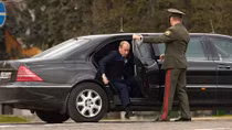 Ông Putin lái thử “chuyên cơ mặt đất” dành cho Tổng thống