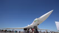 Bất ngờ với diện mạo mới của máy bay ném bom “Thiên nga trắng” Tu-160M2