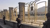 Đánh bom bên ngoài sân bóng ở Afghanistan, nhiều người chết