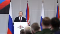 Tổng thống Putin quyết tâm xây dựng quân đội xứng tầm cường quốc
