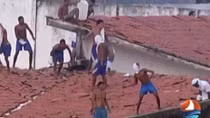 Hỗn chiến trong trại giam ở Brazil, 9 tù nhân thiệt mạng